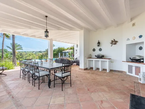 7 Bedrooms House / Villa in Calle Faisan