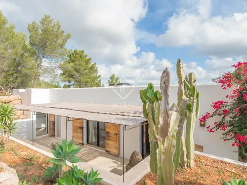 7 Bedrooms House / Villa in DS SAFRAGELLE - POLIGONE 14 - PARCELA 105