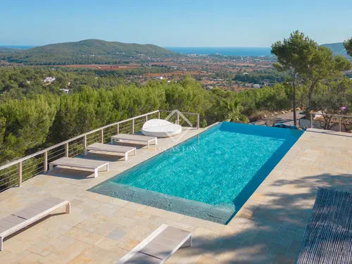 7 Bedrooms House / Villa in DS SAFRAGELLE - POLIGONE 14 - PARCELA 105