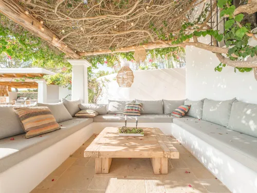 7 Bedrooms House / Villa in DS SAFRAGELLE - POLIGONE 14 - PARCELA 105