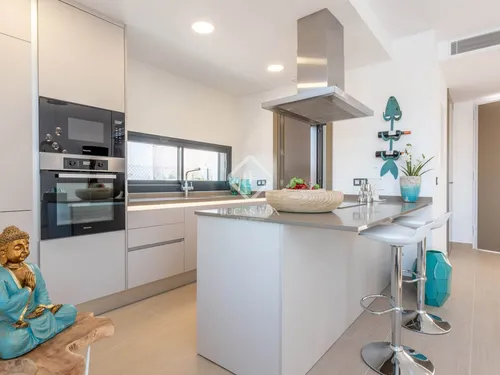 3 Bedrooms House / Villa in carrer de cas frare