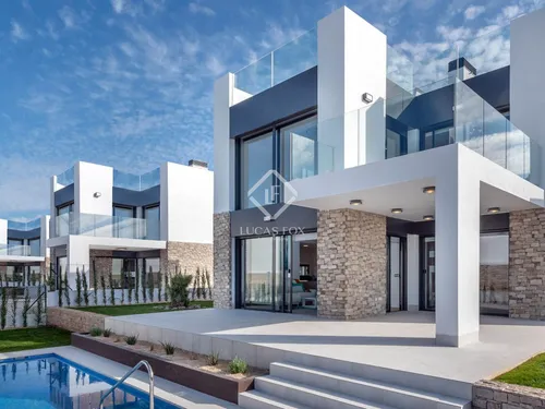 New build 3 Bedroom house / villa with 271m² garden for sale in North East Mallorca