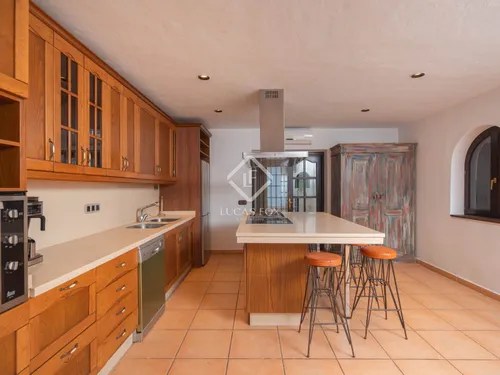 7 Bedrooms House / Villa in DS POLIGONO 7 PARCELA 11075