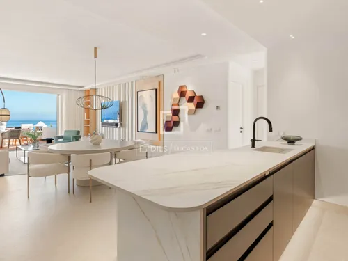 3 Bedrooms Apartment in Urb. Bahía del Velerín