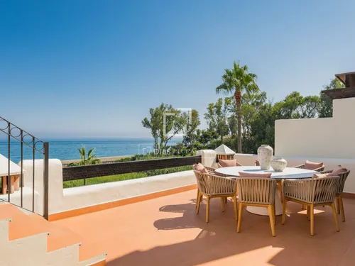 3 Bedrooms Apartment in Urb. Bahía del Velerín