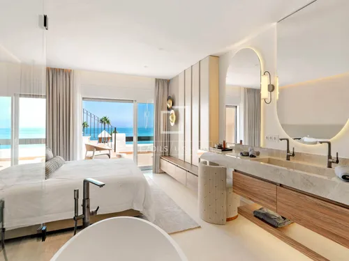 3 Bedrooms Apartment in Urb. Bahía del Velerín