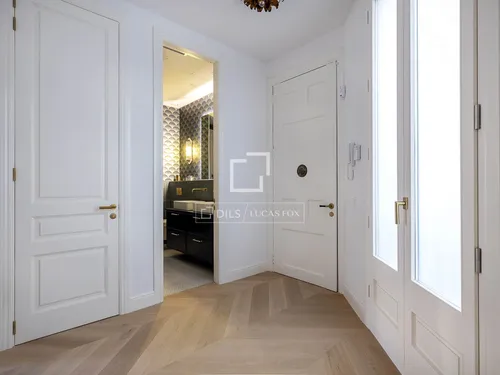 3 Bedrooms Apartment in Gran via