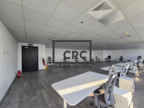 Full floor | Vacant | High floor