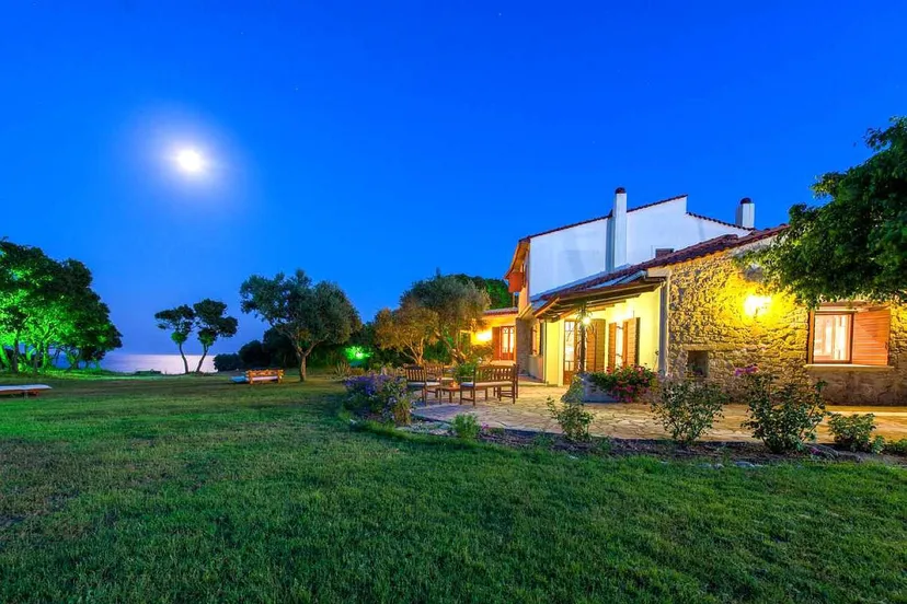 4 Bedroom Villa in Ano Vasilikos