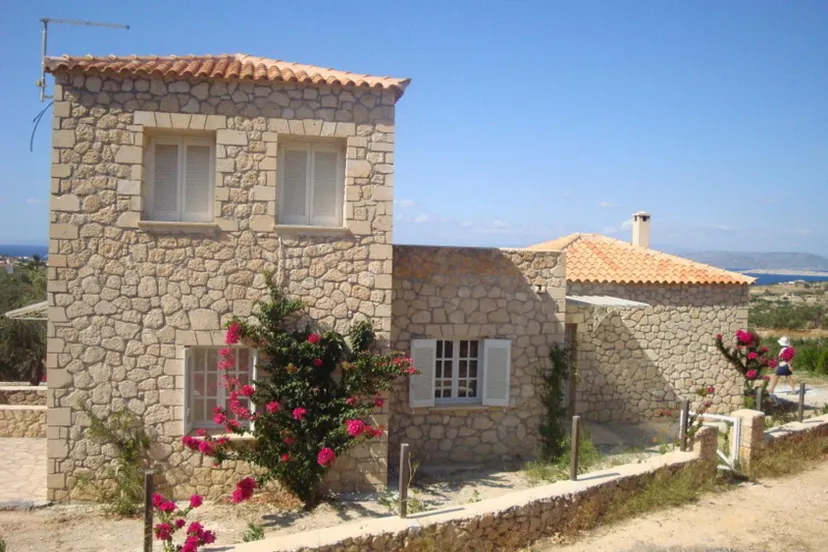 3 Bedroom Villa in Center