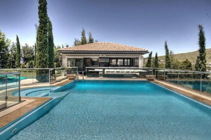2 Bedroom Villa in Center