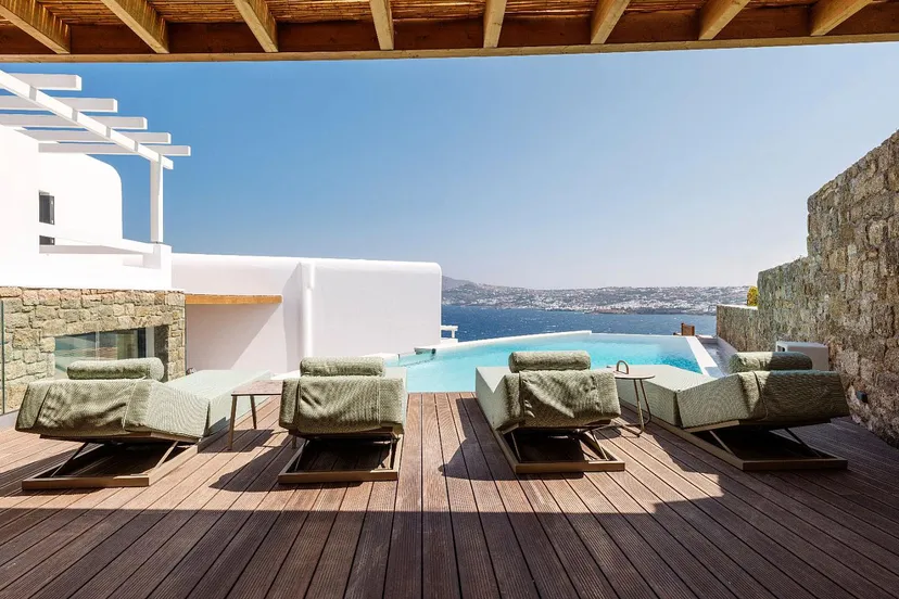 5 Bedroom Villa in Kanalia