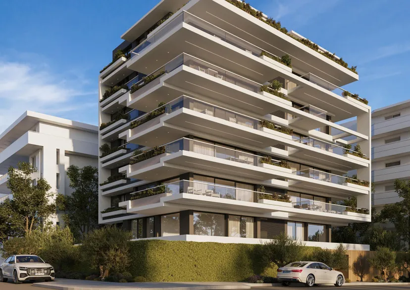 4 Bedroom Maisonette in Glyfada - center