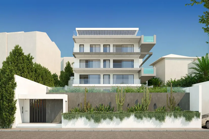 4 Bedroom Maisonette in Ano Voula