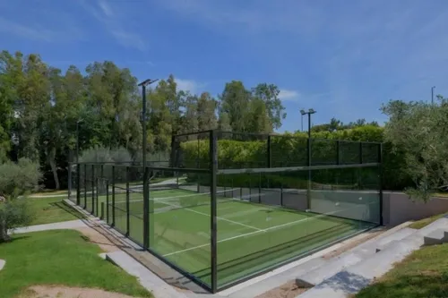 7 Bedrooms Villa in ANAVISSOS