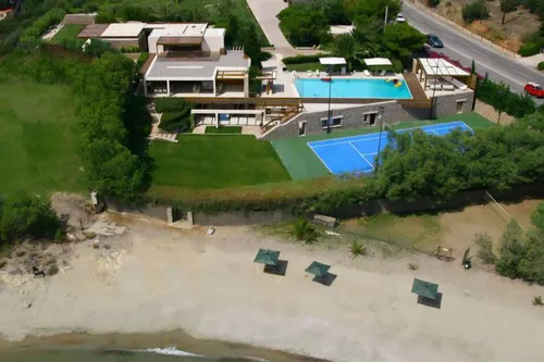 7 Bedrooms Villa in ANAVISSOS