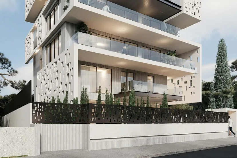 4 Bedroom Maisonette in Evryali