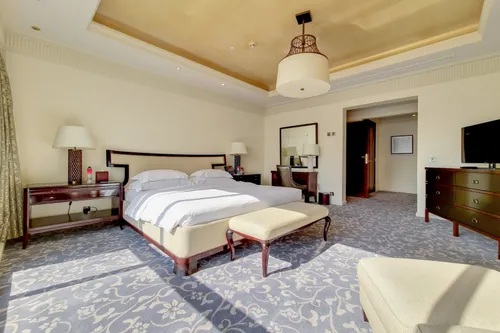 4 Bedrooms Penthouse in Grand Millennium Hotel
