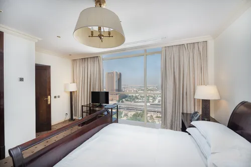4 Bedrooms Penthouse in Grand Millennium Hotel