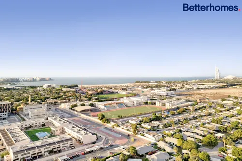 4 Cheqs |Walk to Metro|Sea View |Service Hotel