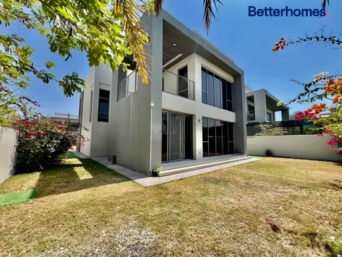 Perfect Location | Park Backing | Vacant soon