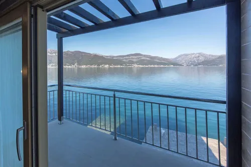 4 Bedrooms Property in Krasici