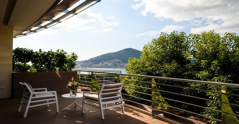 2 Bedroom Apartment in Dukley Gardens