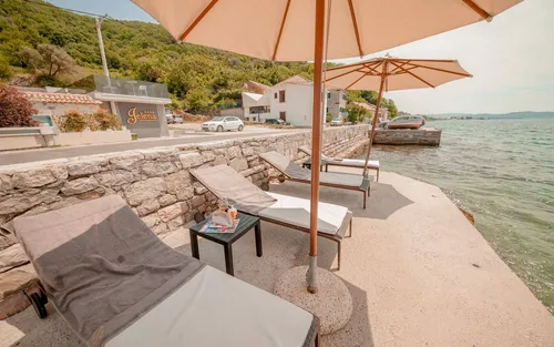 3 Bedrooms Villa in Opatovo
