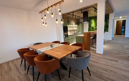4 Bedrooms Villa in Kavac