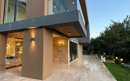 4 Bedrooms Villa in Kavac