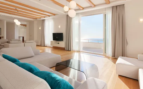 4 Bedrooms Villa in Blizikuce