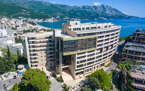 2 Bedrooms Apartment in Becici
