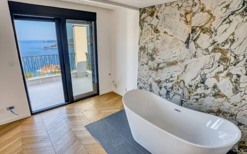 4 Bedrooms Villa in Blizikuce