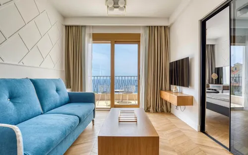 4 Bedrooms Villa in Becici
