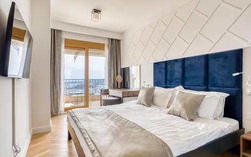 4 Bedrooms Villa in Becici