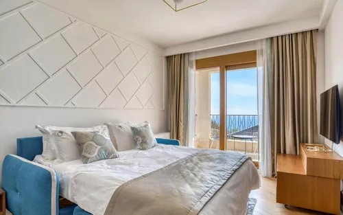 4 Bedrooms Villa in Becici
