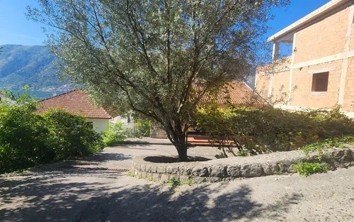 4 Bedrooms House in Dobrota