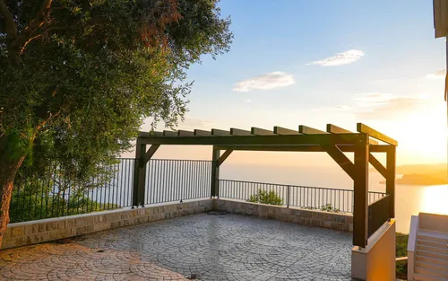 4 Bedrooms Villa in Blizikuce