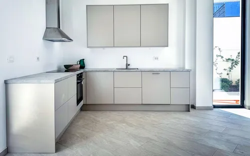 4 Bedrooms Villa in Utjeha