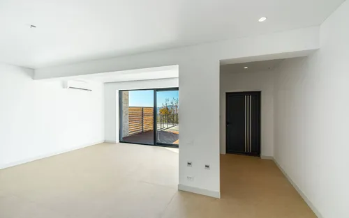 3 Bedrooms Townhouse in Kavac