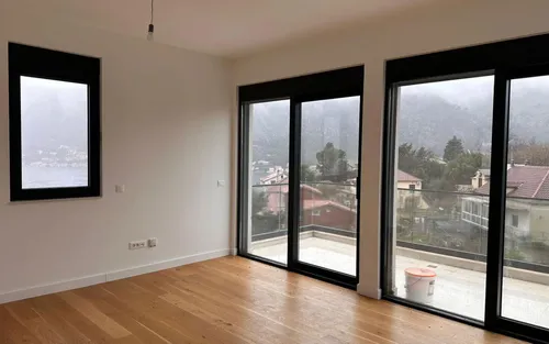2 Bedrooms Duplex in Dobrota