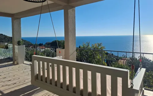 2 Bedrooms Villa in Budva