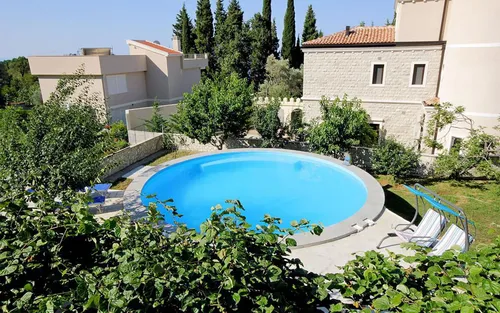 4 Bedrooms Villa in Budva