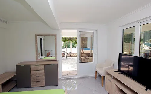 4 Bedrooms Villa in Budva