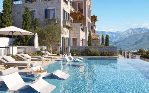 3 Bedrooms Apartment in Lustica