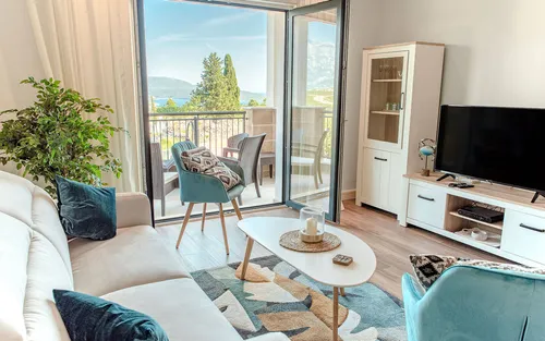 1 Bedroom Apartment in Lustica