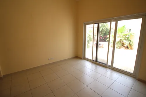 4 Bedrooms Villa in Green Community West