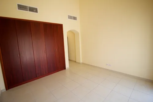 4 Bedrooms Villa in Green Community West