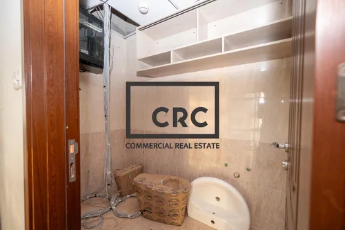 Fitted - Partitioned Three parkings | Motor City