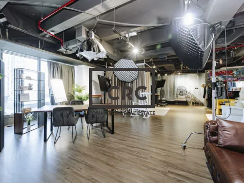 VACANT ON TRANSFER | OPEN PLAN | NEAR METRO